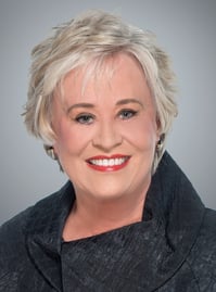 Linda Raymer Headshot.jpg