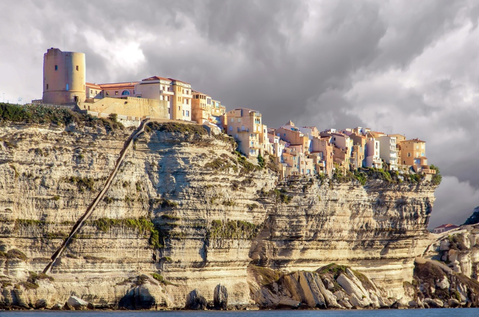 9 MEDITERRANEAN ISLANDS TO PUT ON YOUR BUCKET LIST